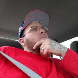 Meet your Posher, Adam